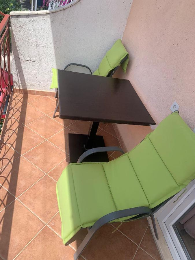 Apartment Sanja Makarska Eksteriør bilde